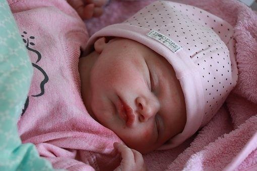 Bien dormir après la naissance de son bébé : comment est-ce possible ?